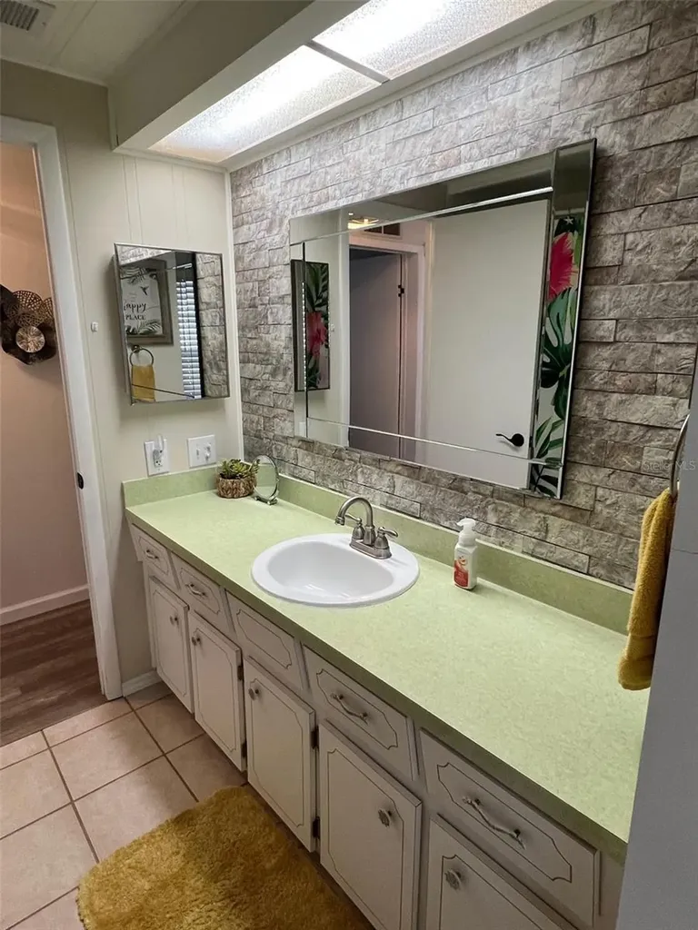 825 Coconut Palm Street Largo FL 33778