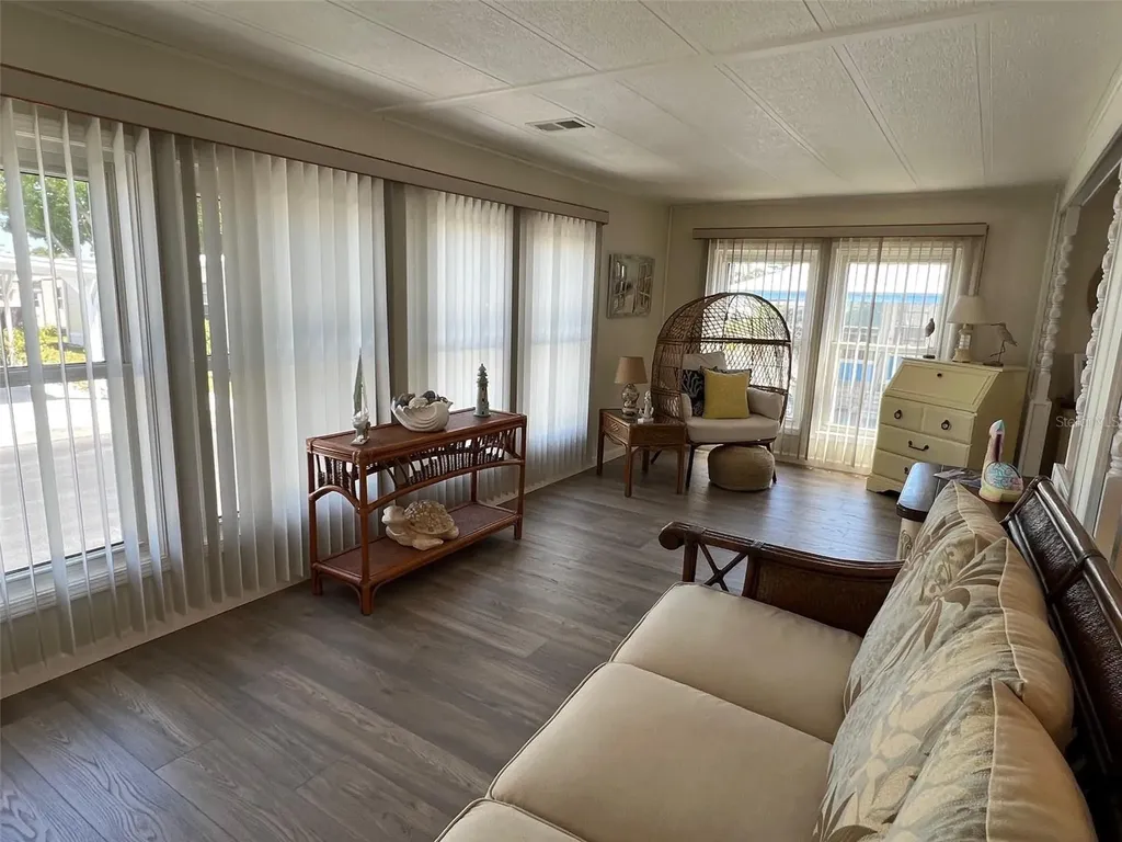 825 Coconut Palm Street Largo FL 33778