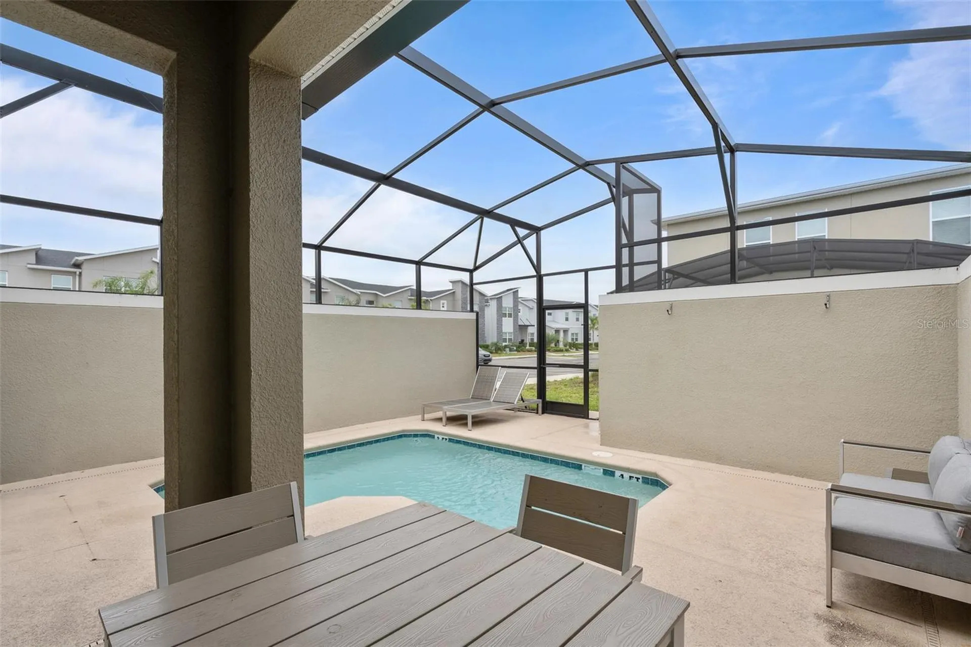 2400 Reading Trail Kissimmee FL 34746