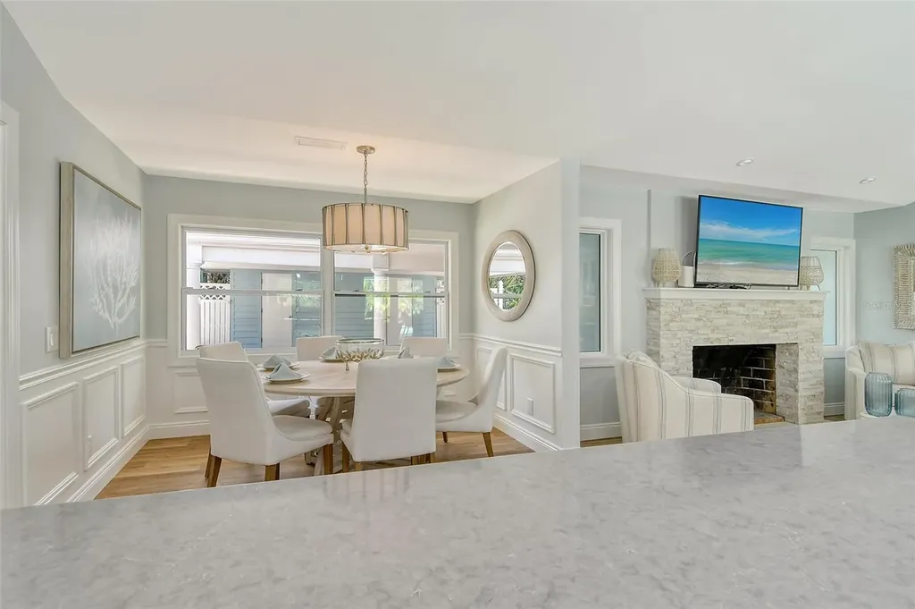 4852 Featherbed Lane Sarasota FL 34242