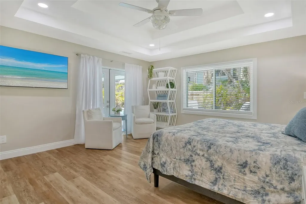 4852 Featherbed Lane Sarasota FL 34242