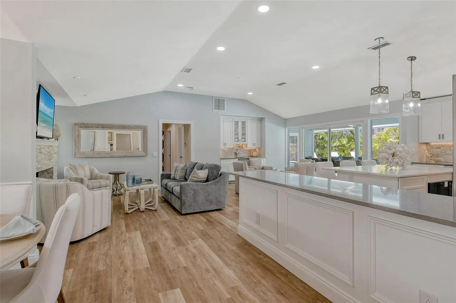 4852 Featherbed Lane Sarasota FL 34242
