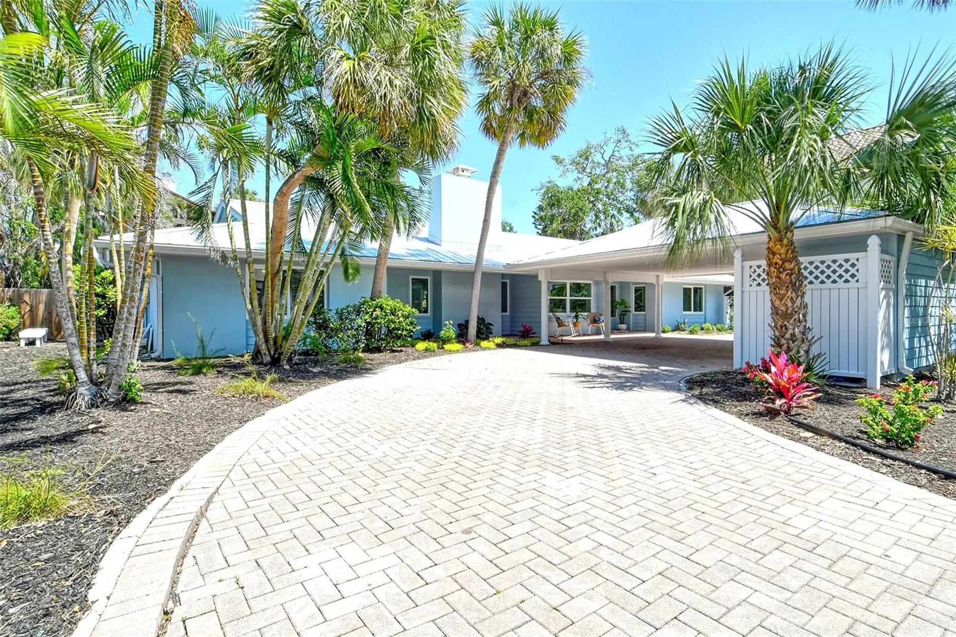 4852 Featherbed Lane Sarasota FL 34242