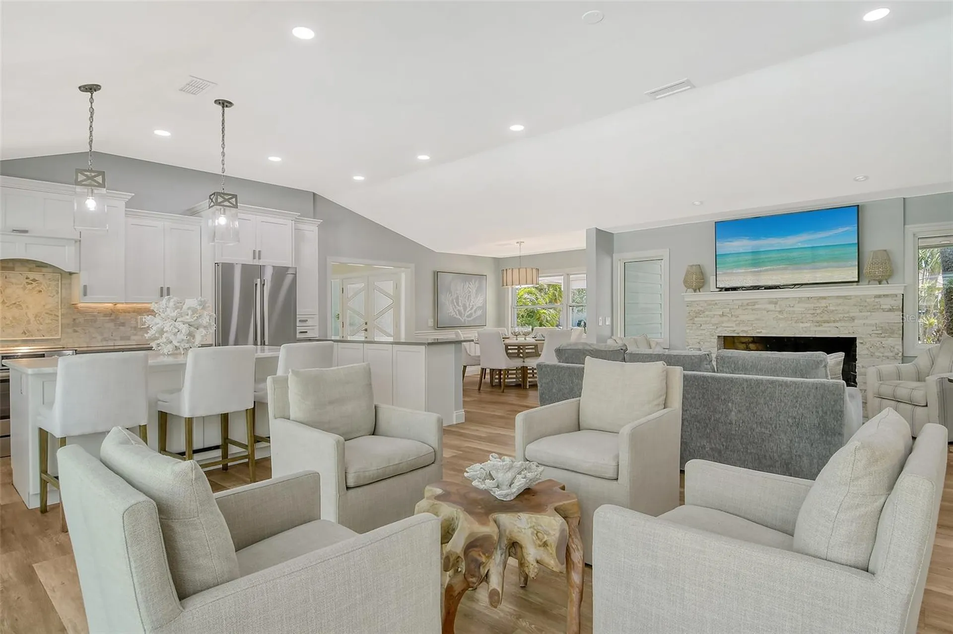 4852 Featherbed Lane Sarasota FL 34242