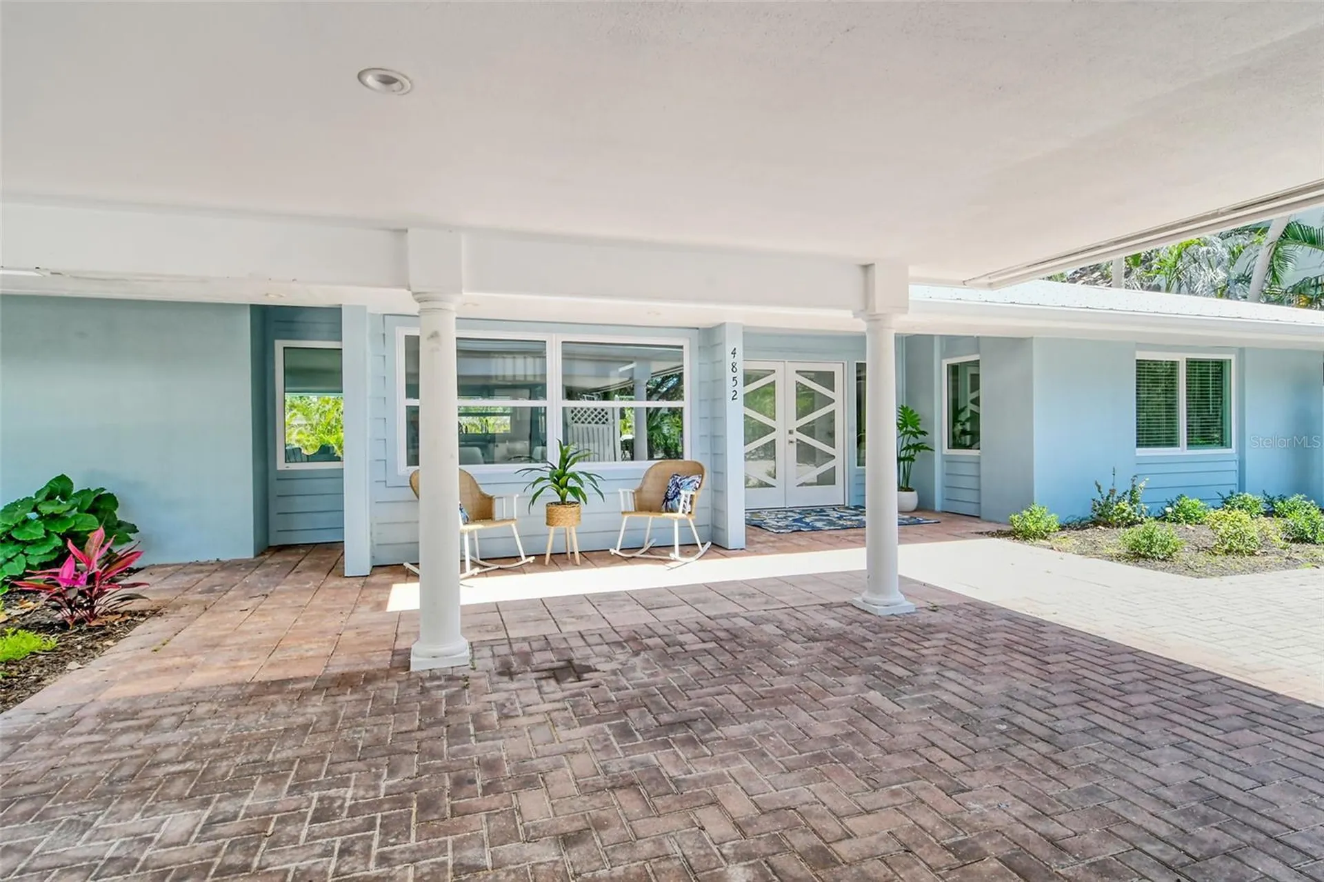 4852 Featherbed Lane Sarasota FL 34242