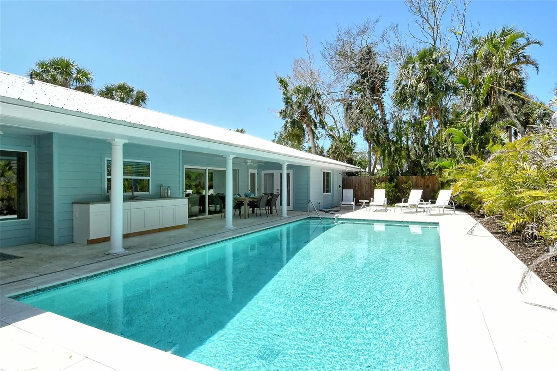4852 Featherbed Lane Sarasota FL 34242