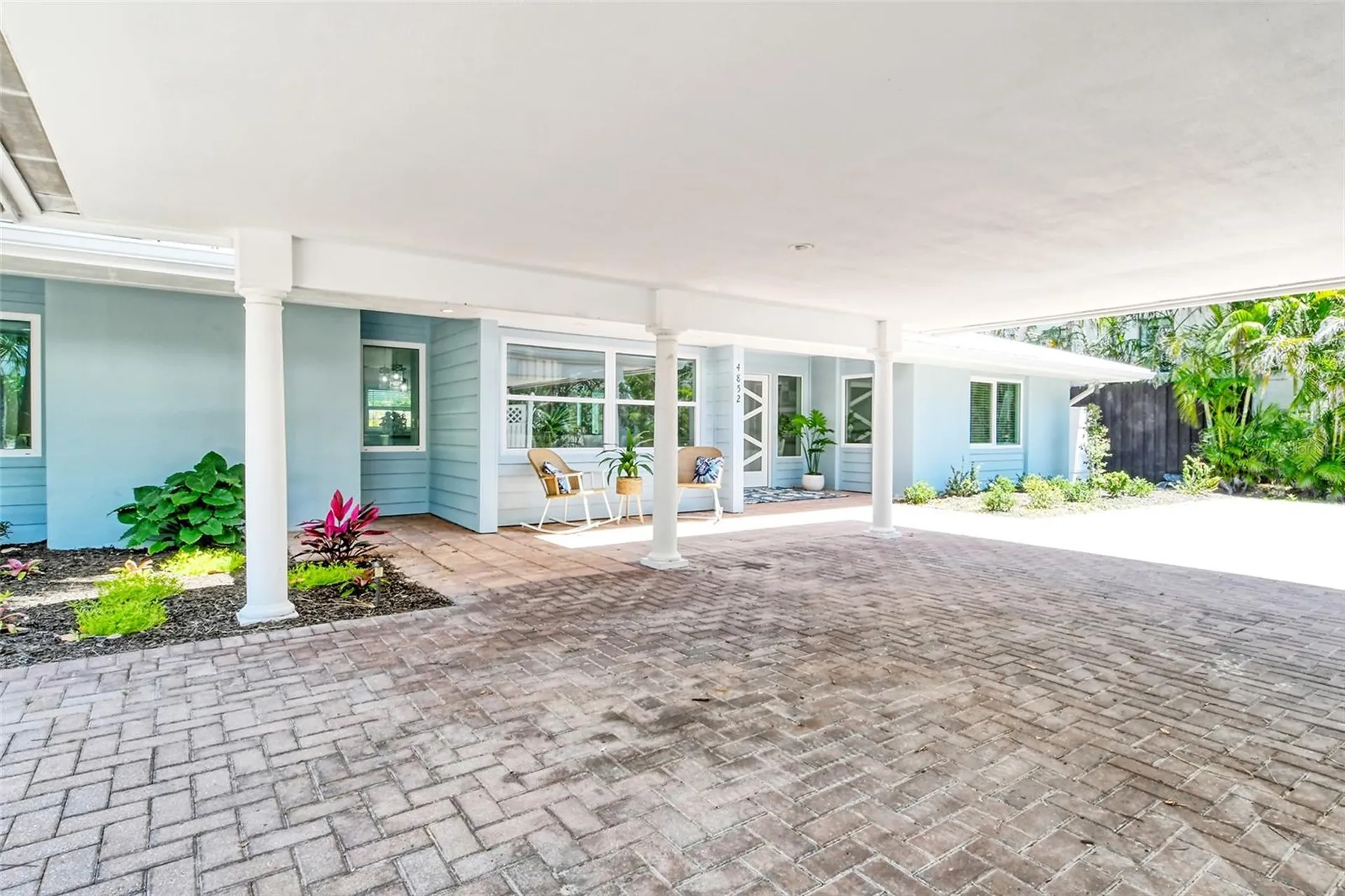 4852 Featherbed Lane Sarasota FL 34242