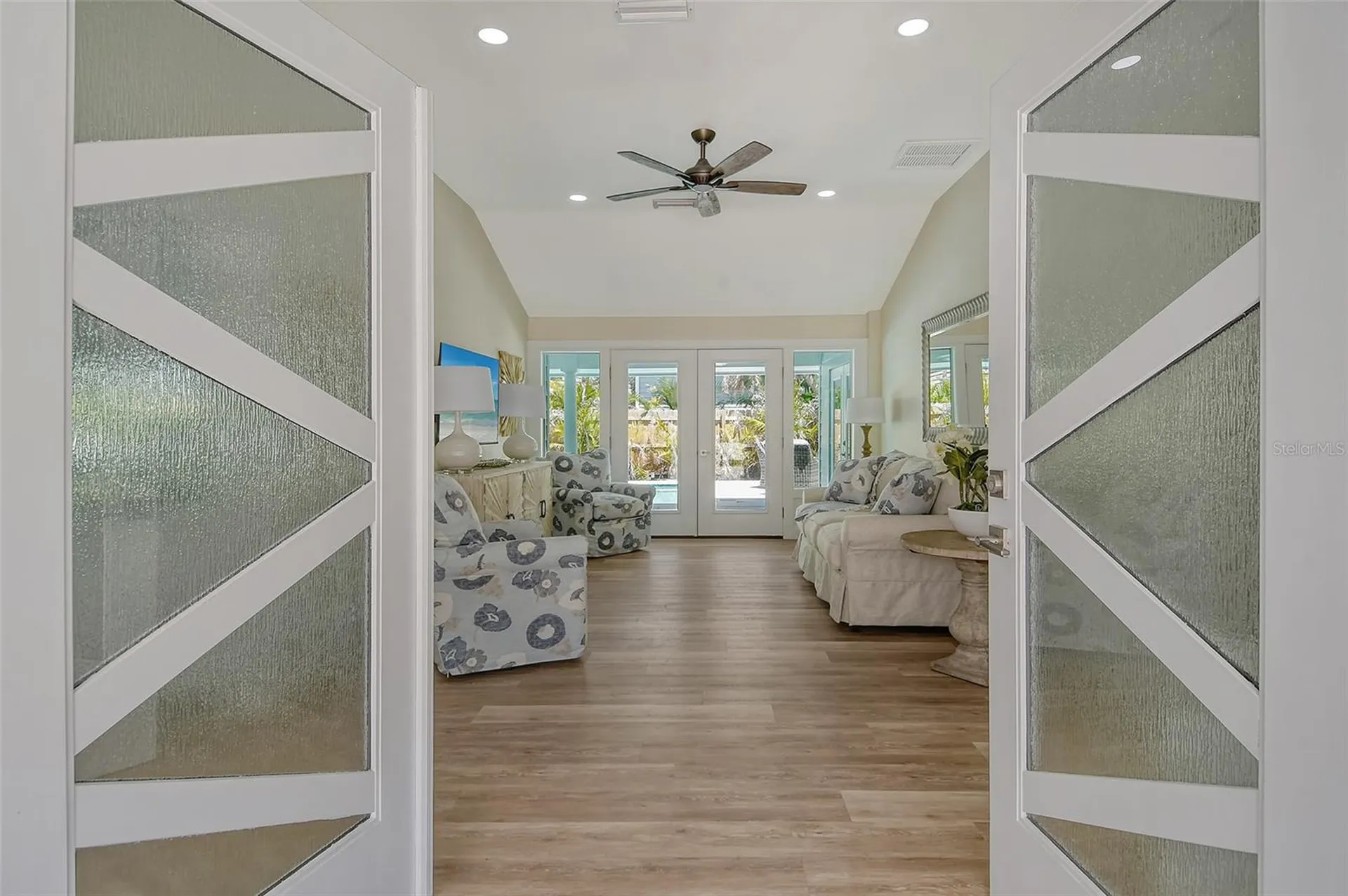 4852 Featherbed Lane Sarasota FL 34242