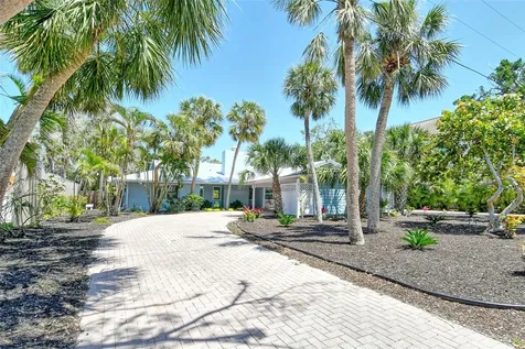 4852 Featherbed Lane Sarasota FL 34242