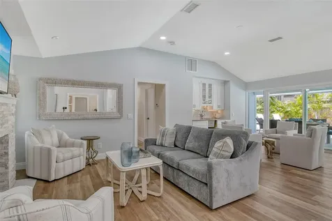4852 Featherbed Lane Sarasota FL 34242