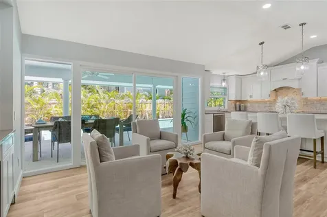 4852 Featherbed Lane Sarasota FL 34242