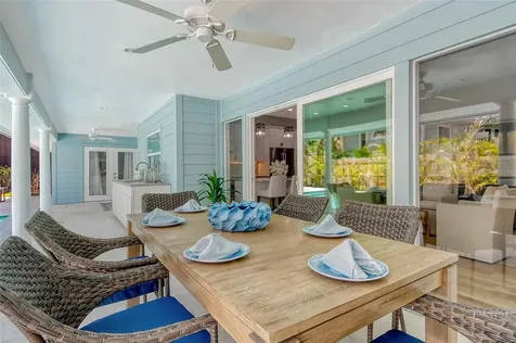 4852 Featherbed Lane Sarasota FL 34242