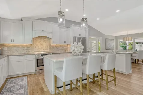 4852 Featherbed Lane Sarasota FL 34242