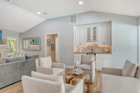 4852 Featherbed Lane Sarasota FL 34242