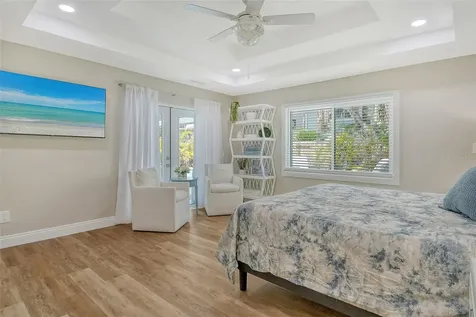 4852 Featherbed Lane Sarasota FL 34242