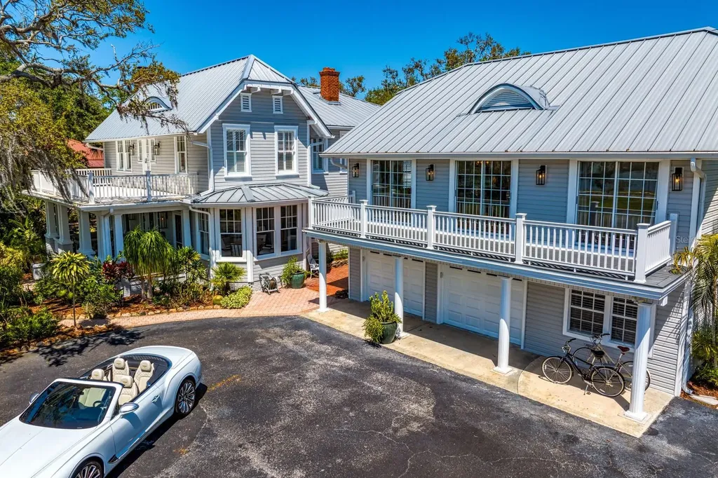147 & 139 Edgewater Drive Dunedin FL 34698