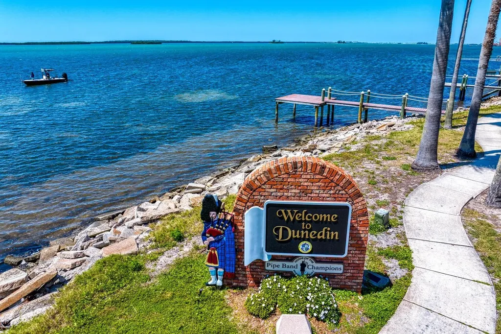 147 & 139 Edgewater Drive Dunedin FL 34698