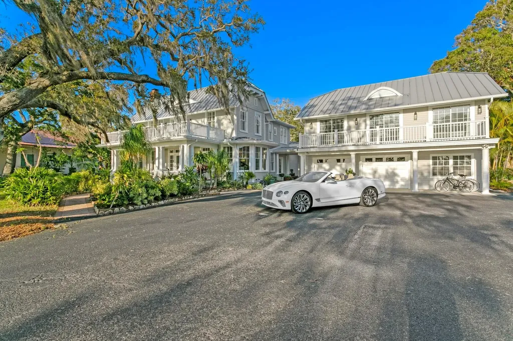 147 & 139 Edgewater Drive Dunedin FL 34698