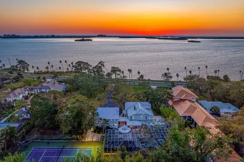 147 & 139 Edgewater Drive Dunedin FL 34698