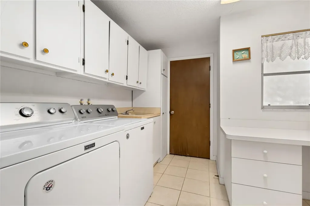 717 Treasure Boat Way Sarasota FL 34242