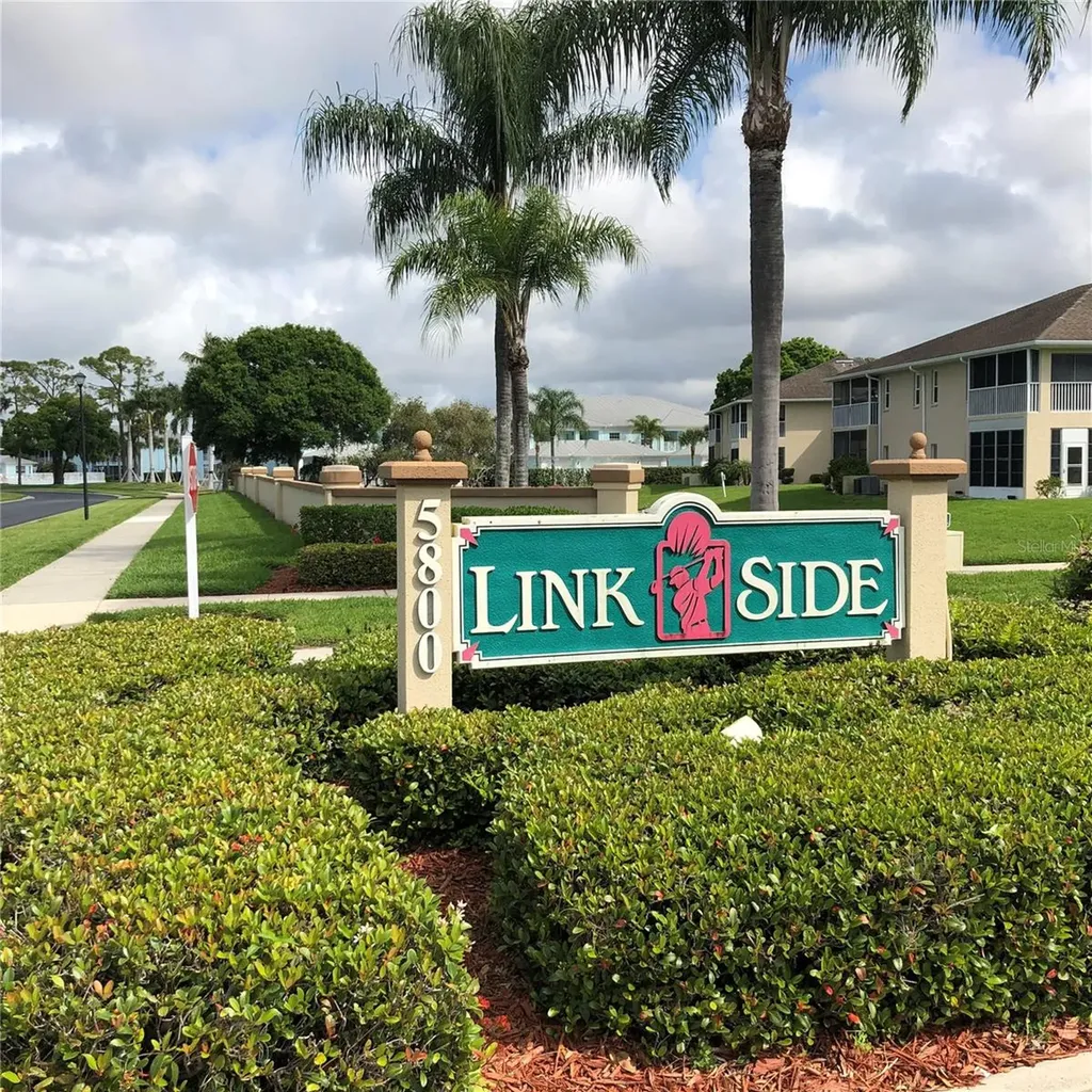 5800 Sabal Trace Drive North Port FL 34287