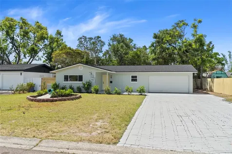 2274 66th Avenue S St Petersburg FL 33712