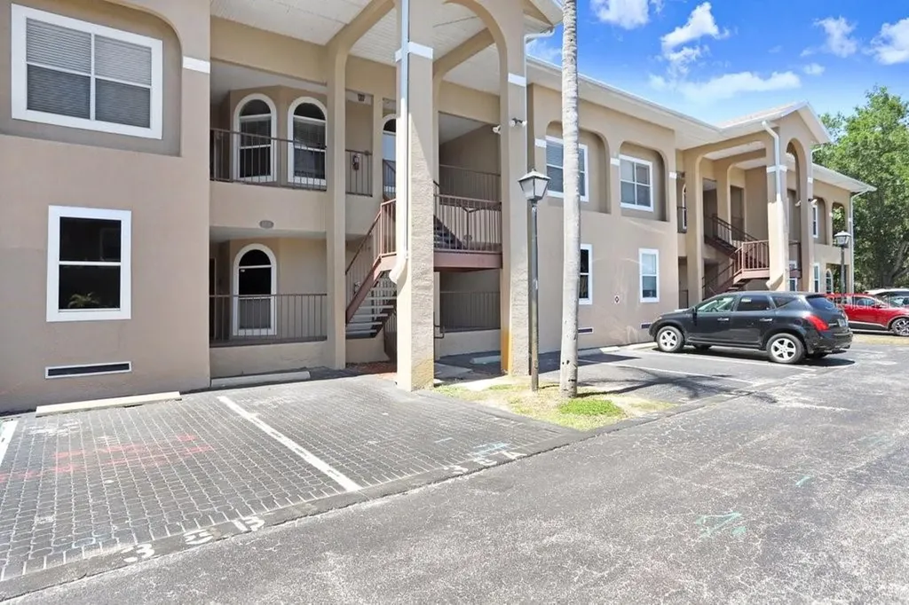 8838 Coral Palms Court Kissimmee FL 34747