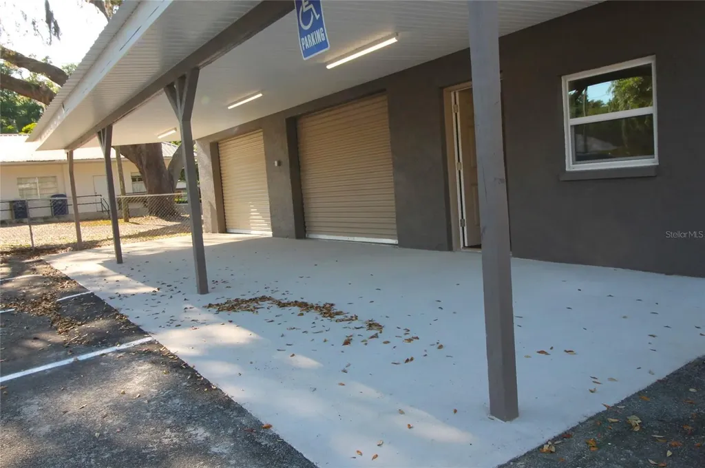 114 W Myers Boulevard Mascotte FL 34753