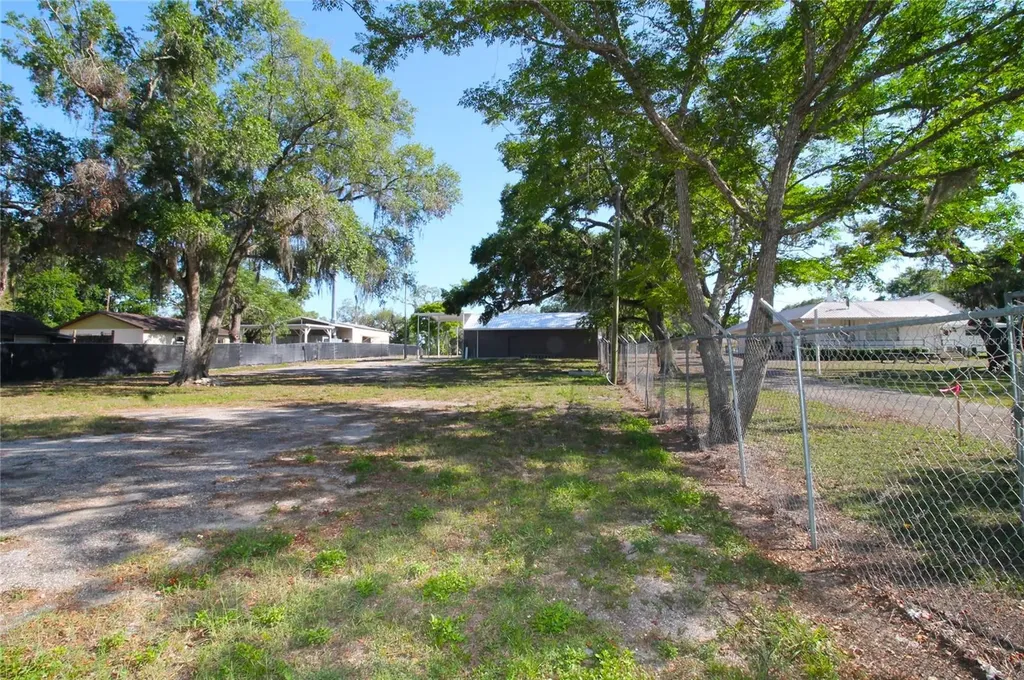 114 W Myers Boulevard Mascotte FL 34753