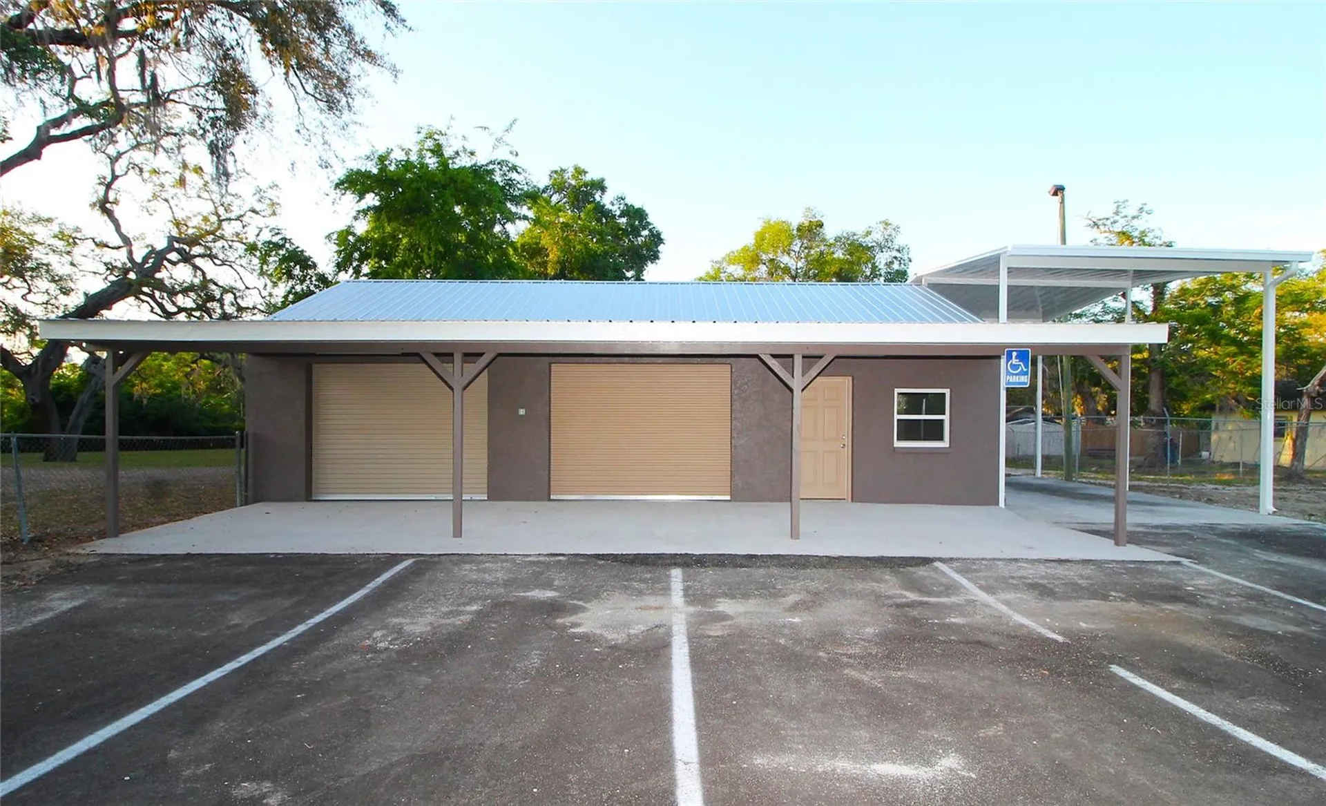 114 W Myers Boulevard Mascotte FL 34753