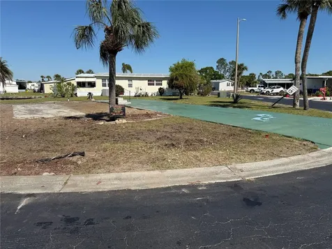 101 E Saint Lucia Loop Apollo Beach FL 33572