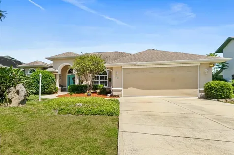 13 Crescent Court S Palm Coast FL 32137