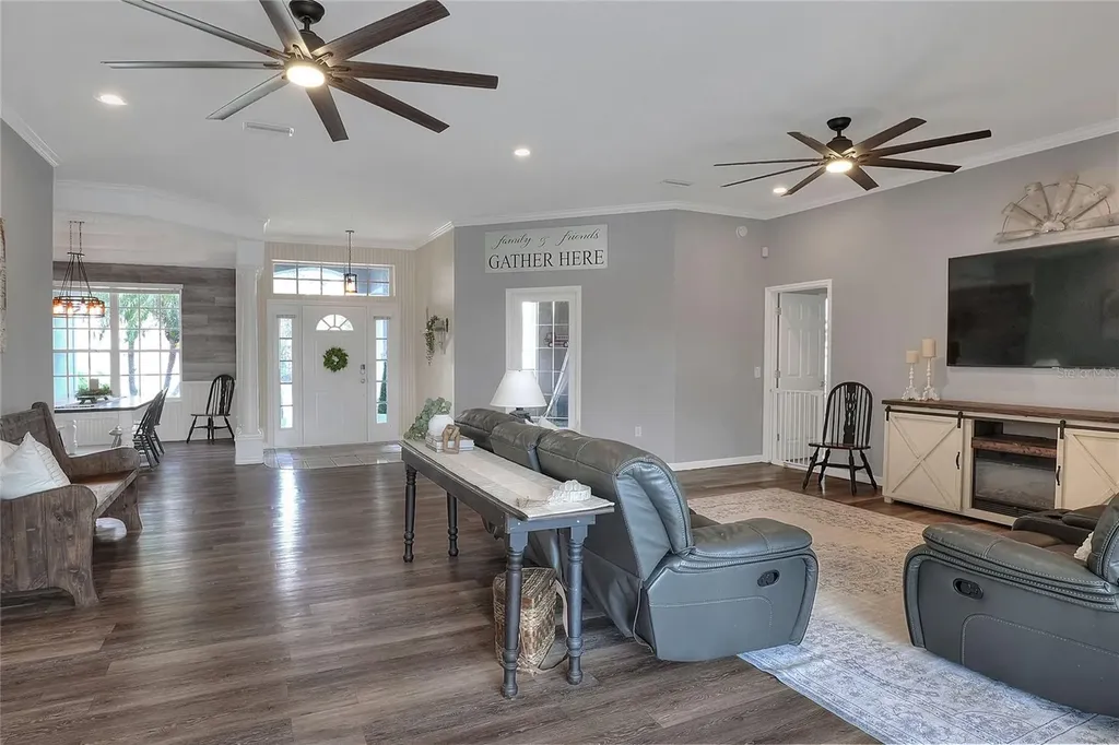 5810 Lake Victoria Drive Lakeland FL 33813