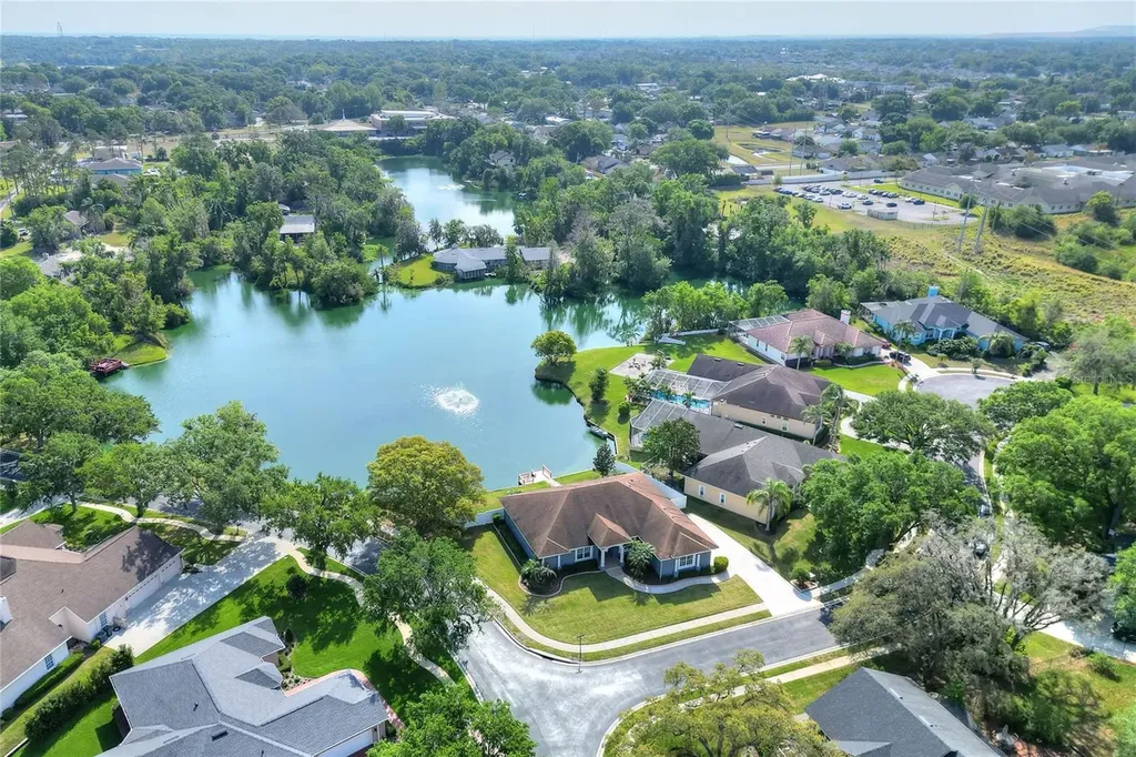 5810 Lake Victoria Drive Lakeland FL 33813