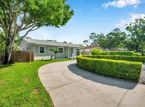 8111 Country Club Road N St Petersburg FL 33710
