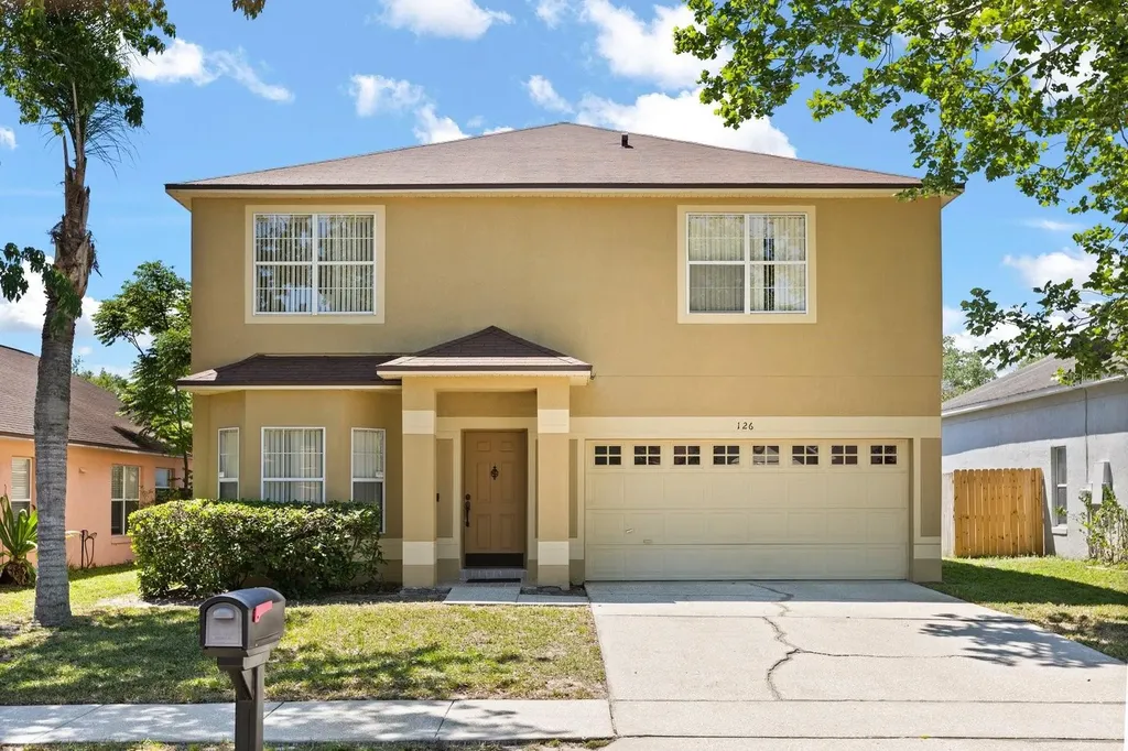 126 Knights Hollow Drive Apopka FL 32712