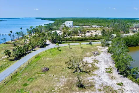 285 Horseshoe Loop Road Terra Ceia FL 34250