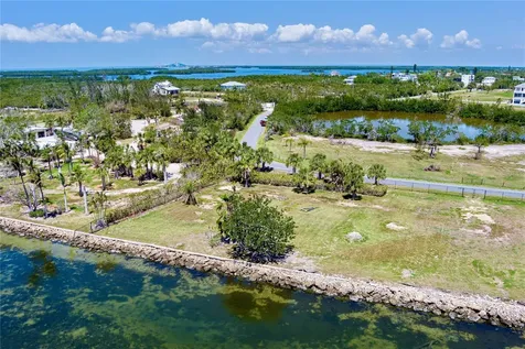 285 Horseshoe Loop Road Terra Ceia FL 34250