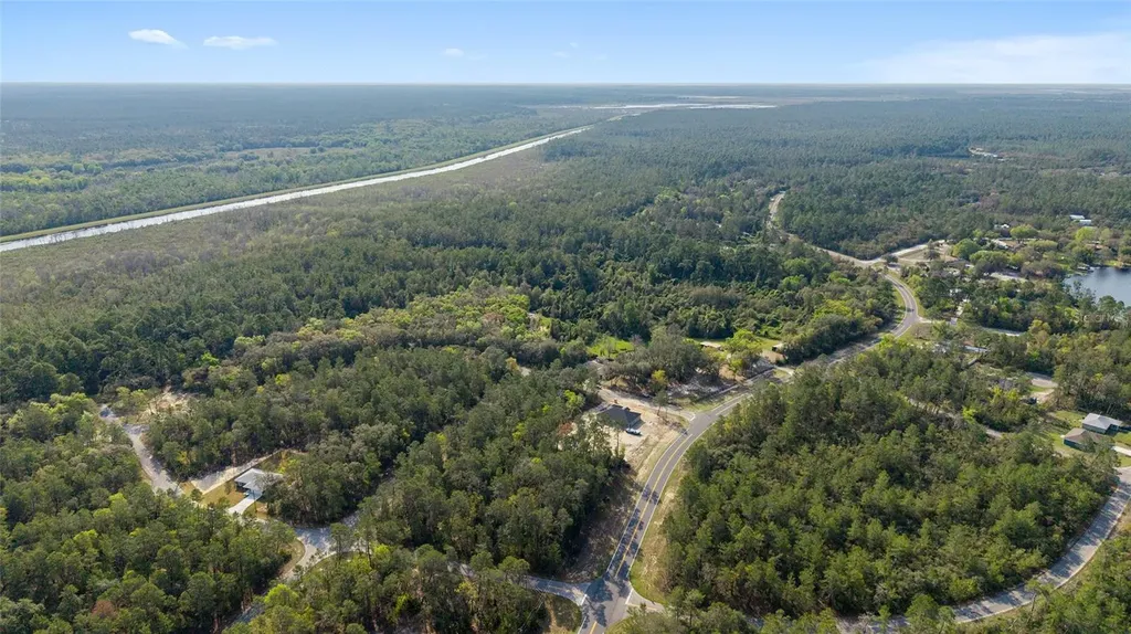 475 Fisher Road Ocklawaha FL 32179