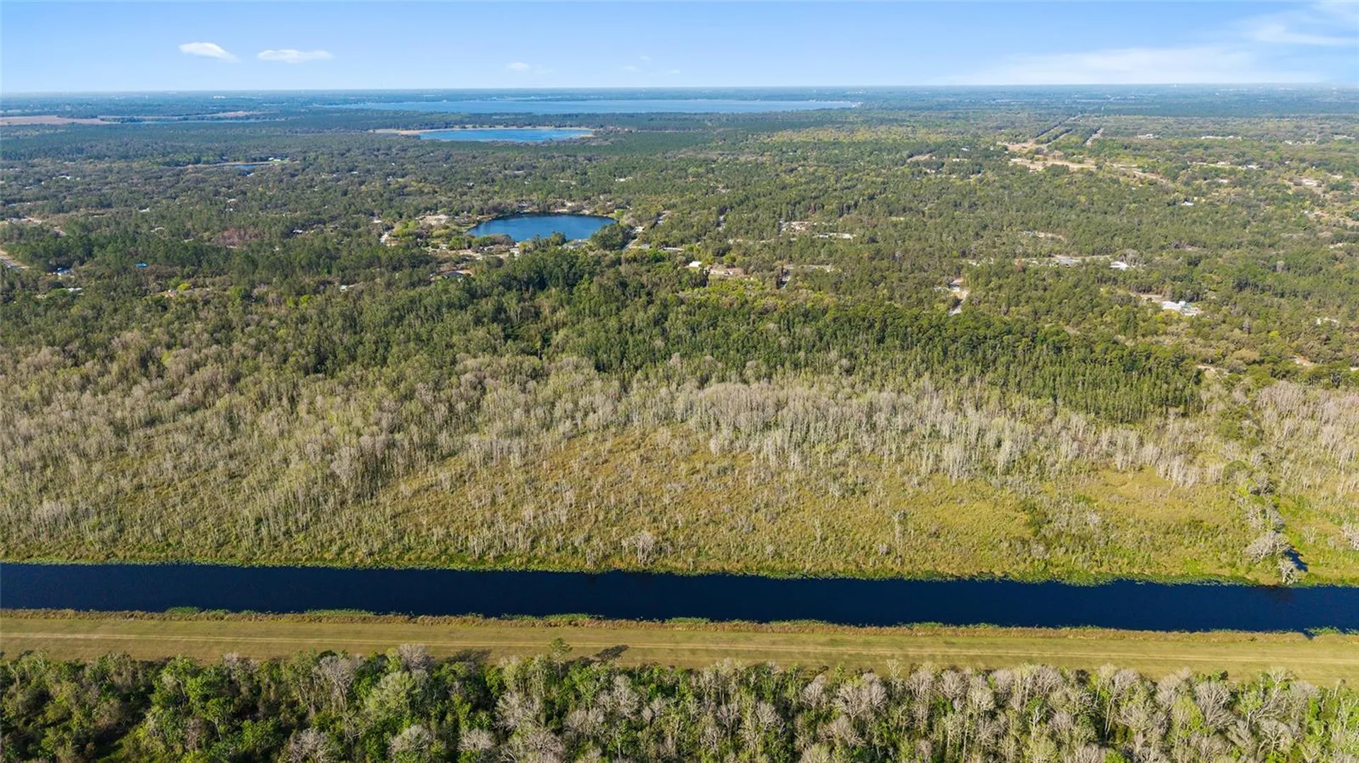 475 Fisher Road Ocklawaha FL 32179
