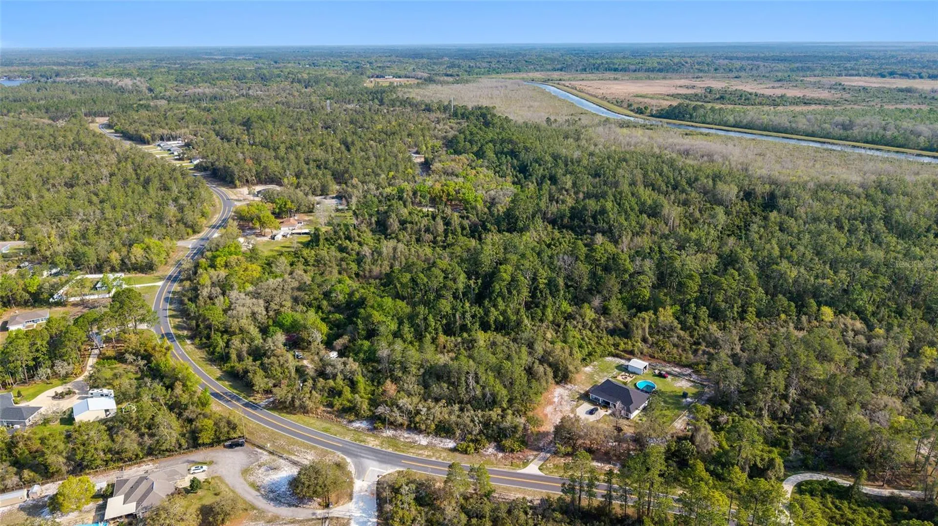 475 Fisher Road Ocklawaha FL 32179