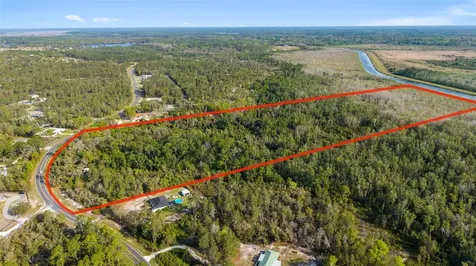 475 Fisher Road Ocklawaha FL 32179