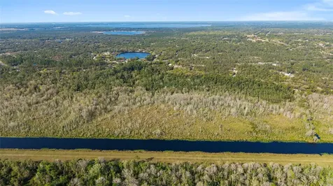475 Fisher Road Ocklawaha FL 32179