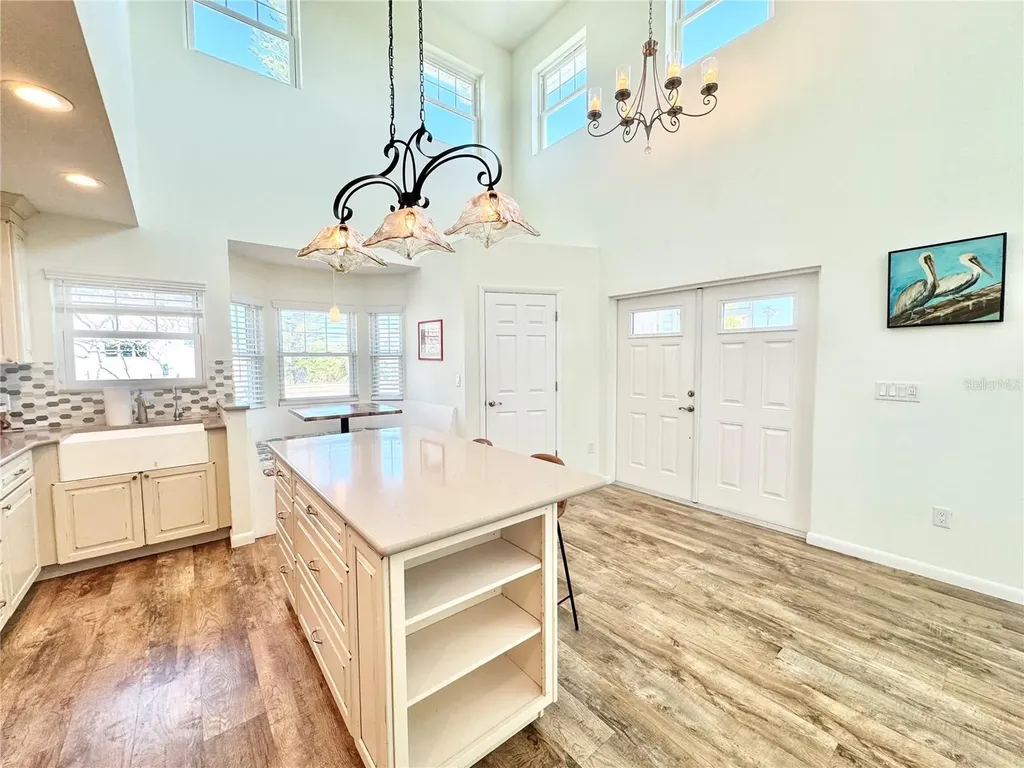 16204 3rd Street E Redington Beach FL 33708