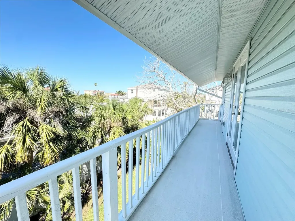 16204 3rd Street E Redington Beach FL 33708