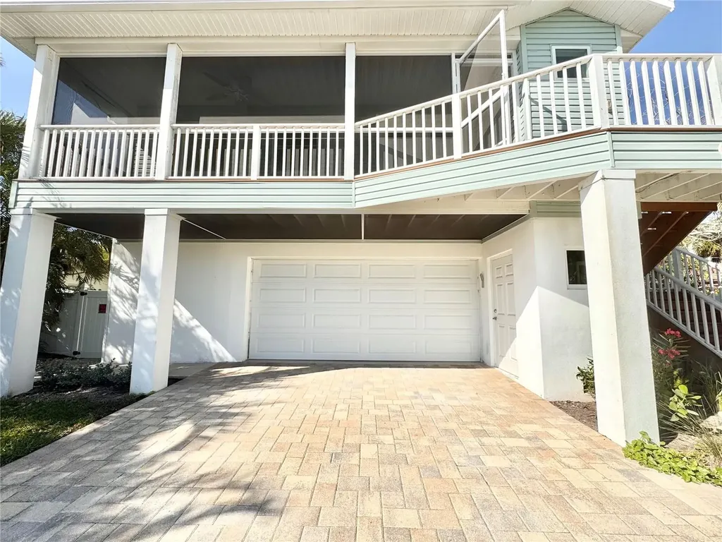 16204 3rd Street E Redington Beach FL 33708
