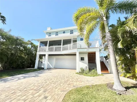 16204 3rd Street E Redington Beach FL 33708