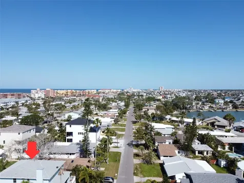 16204 3rd Street E Redington Beach FL 33708
