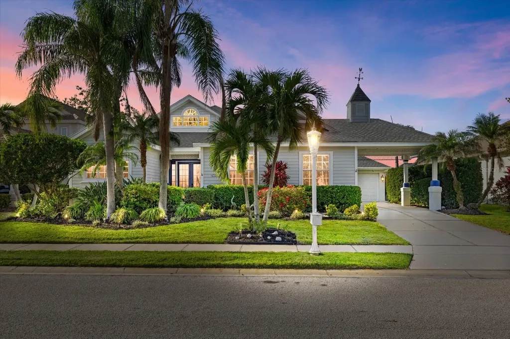 4715 Spinnaker Drive Bradenton FL 34208