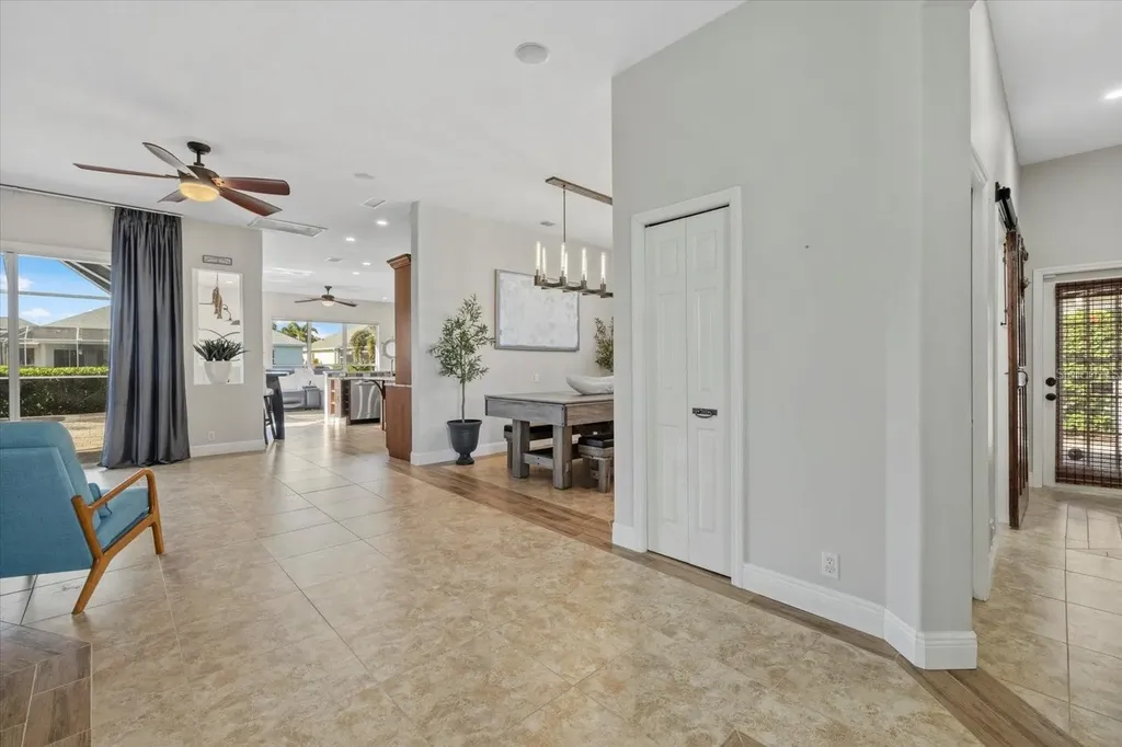 4715 Spinnaker Drive Bradenton FL 34208